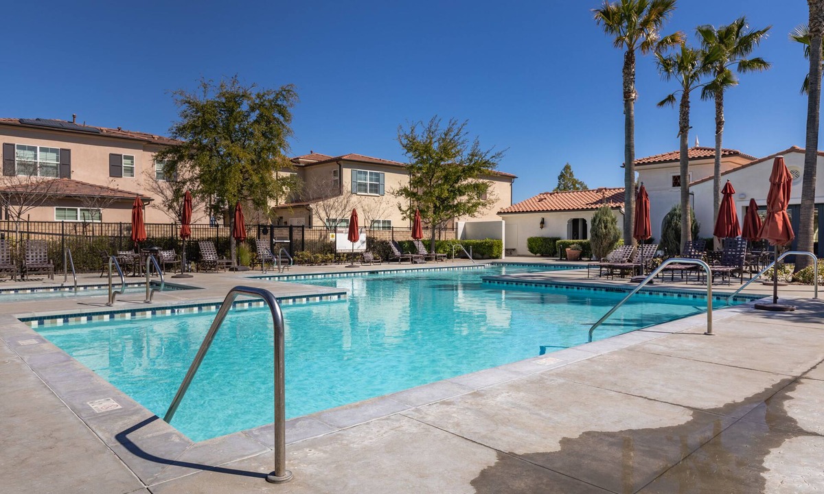 Santa Clarita Villa | Luxury Villa w/Cmty. Pool/Spa (by Goode.Homes)