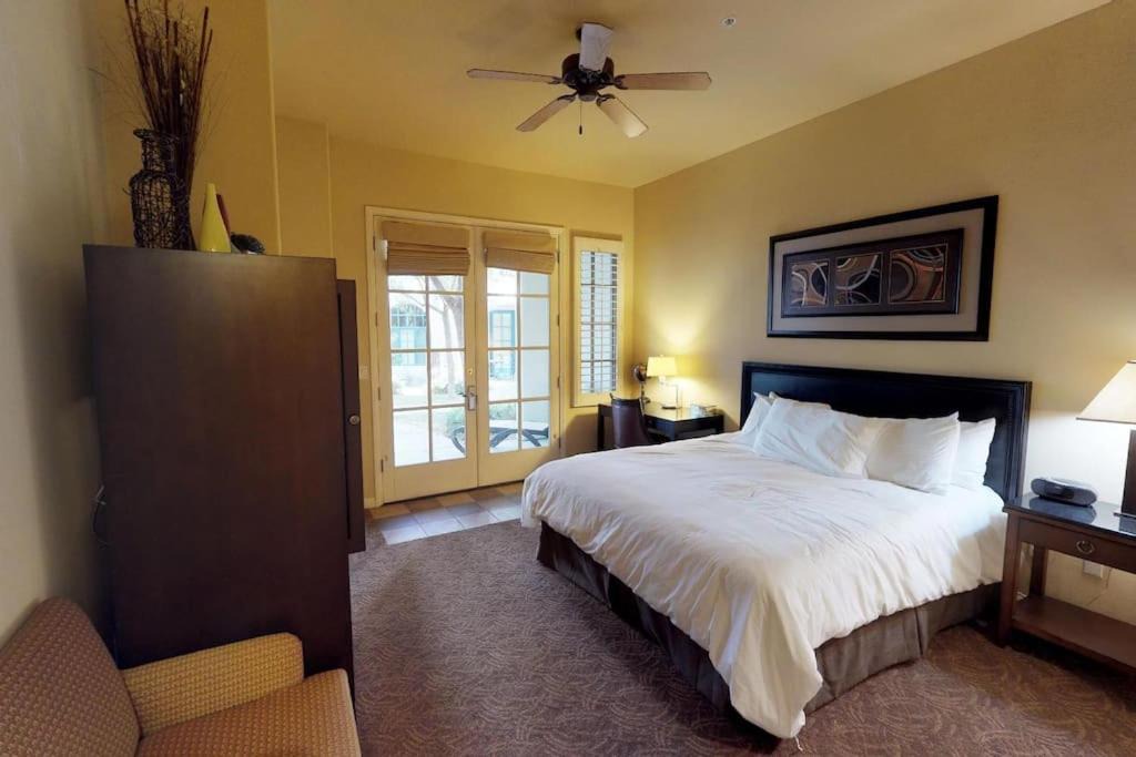 La Quinta Apartment | LV005 Downstairs Studio Just Steps from the Pool