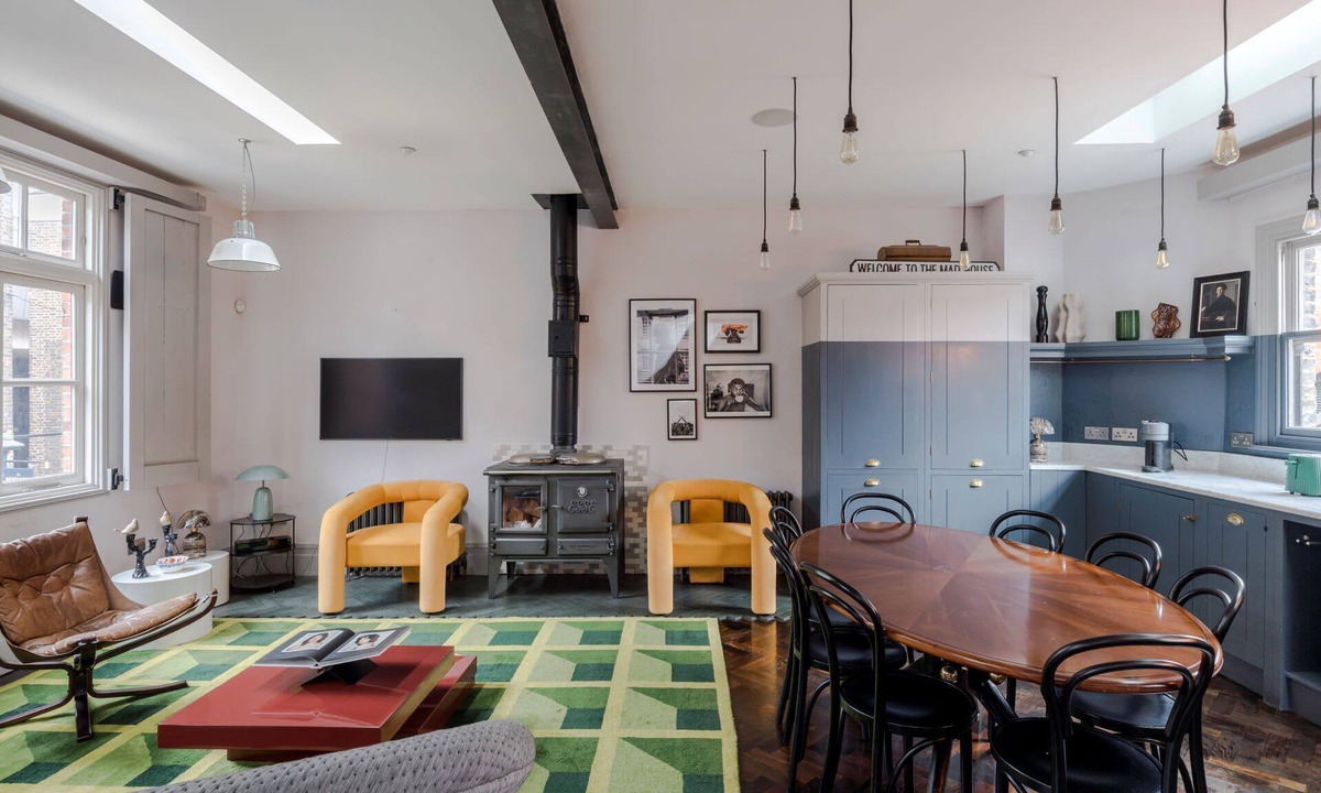 South Bank House | Magic Moments - Borough - by Frankie Says