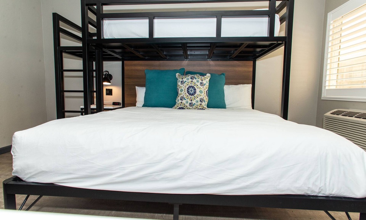 Anaheim Resort Hotel | Magnolia Tree Hotel - Near Anaheim Convention Center