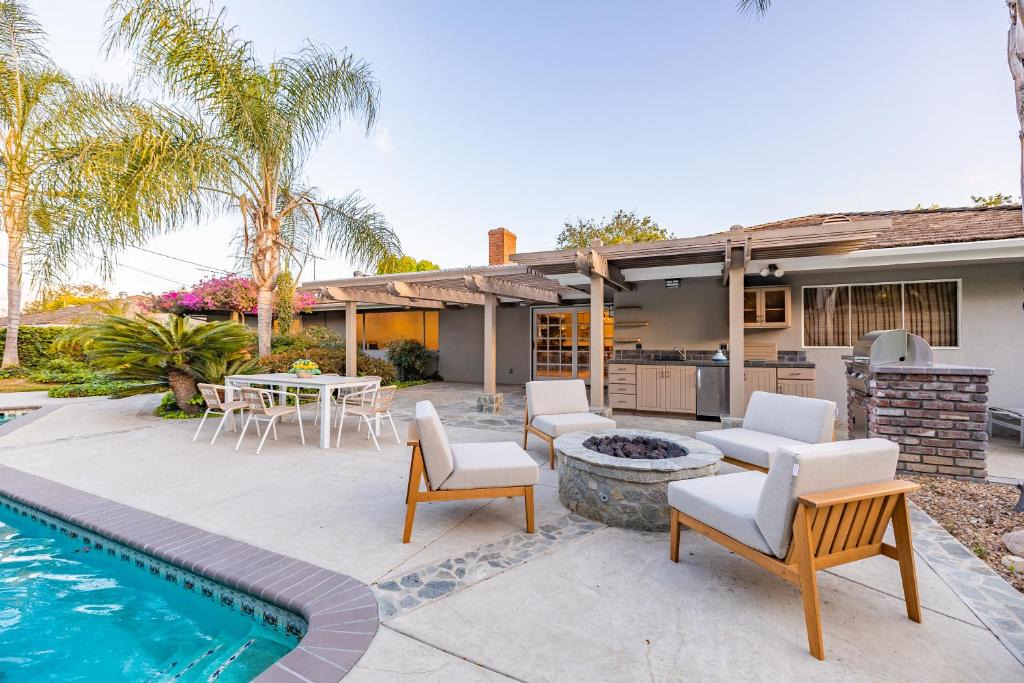 Fullerton House | @ Marbella Lane - Serene Ranch Style Home w/Pool