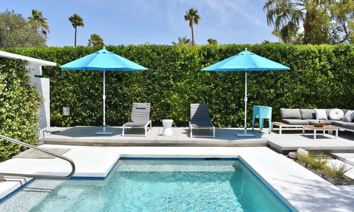 Racquet Club Estates House | Mid-century Alexander w Heated Saltwater Pool/Spa, Tesla Charger