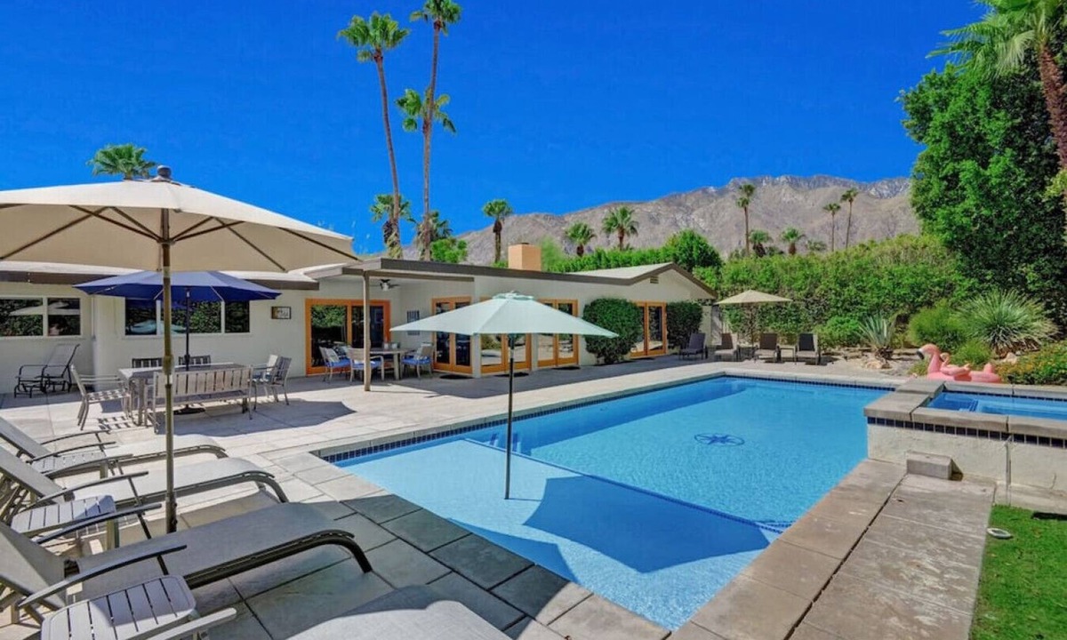 Palm Springs | Uptown Design District