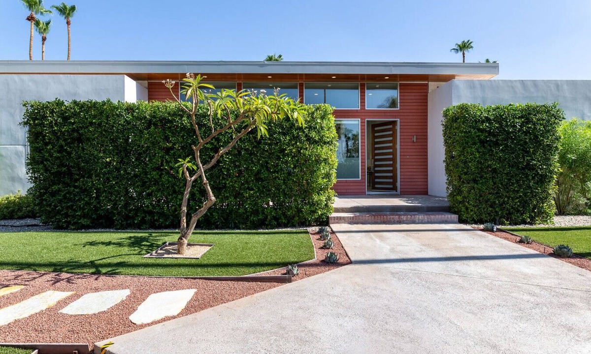 Old Las Palmas House | Mid-Century Modern Estate In Old Las Palmas! Private! Spectacular Mountain Views!
