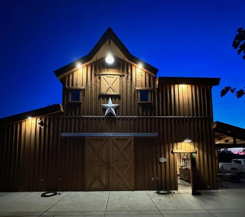 Coarsegold House | Millar Oaks Ranch - Barn Retreat, near Yosemite