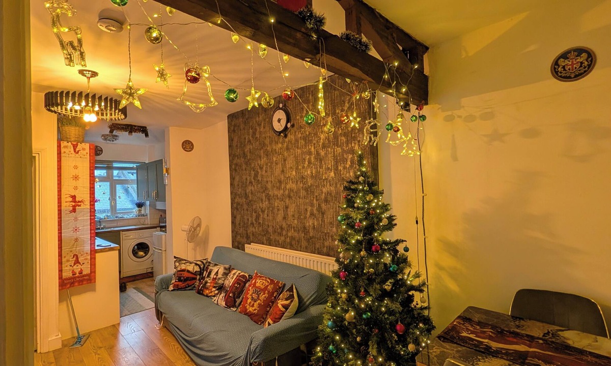Harrow Road Apartment | Modern 2-Bedroom Apartment North Paddington City of Westminster
