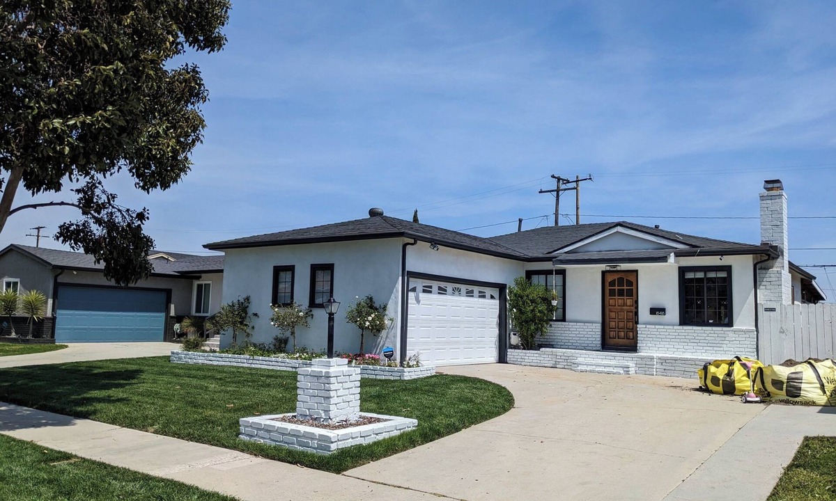 Torrance House | Modern 3 bedroom + ADU, jacuzzi, backyard, office