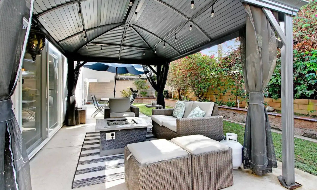 Fullerton House | Modern and Stylish 4-bedroom Home