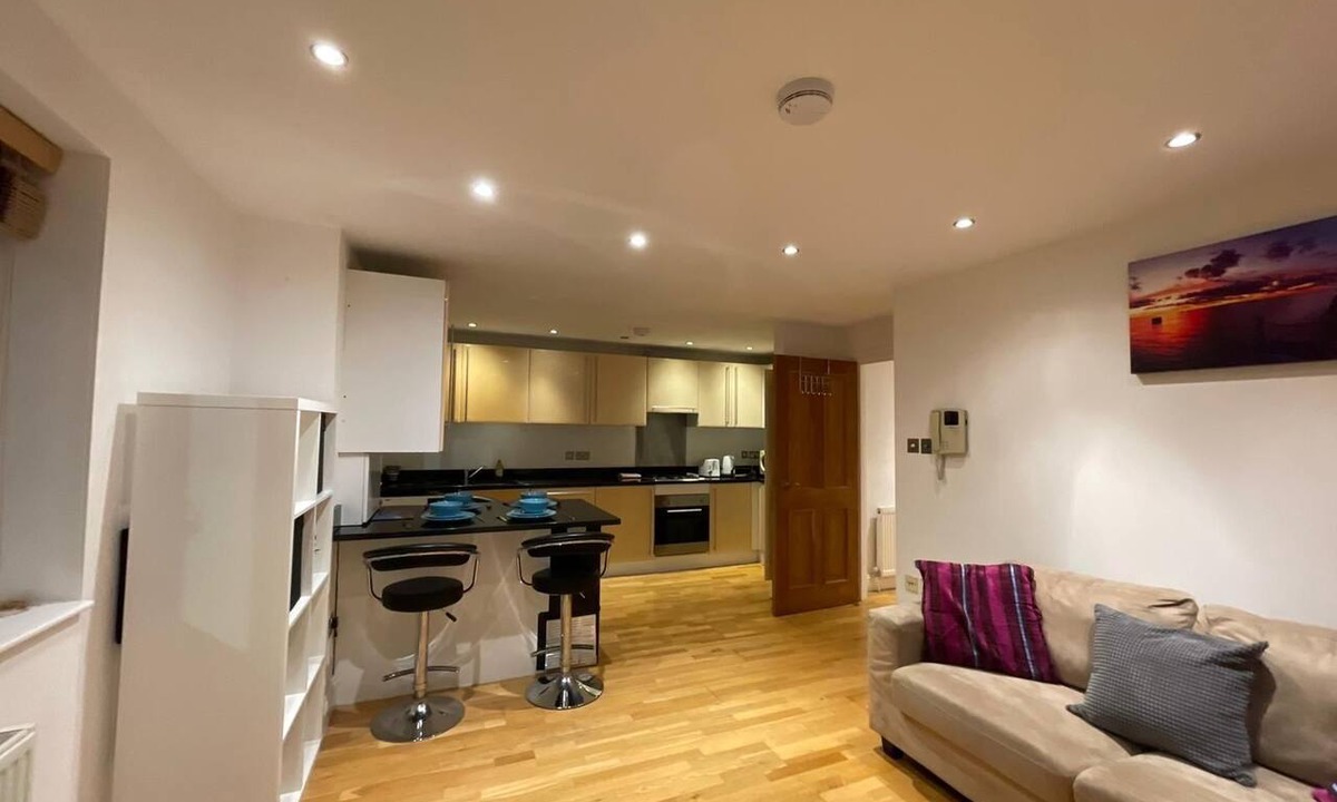 Kew Apartment | Modern and super cosy apartment, peaceful location, Richmond London