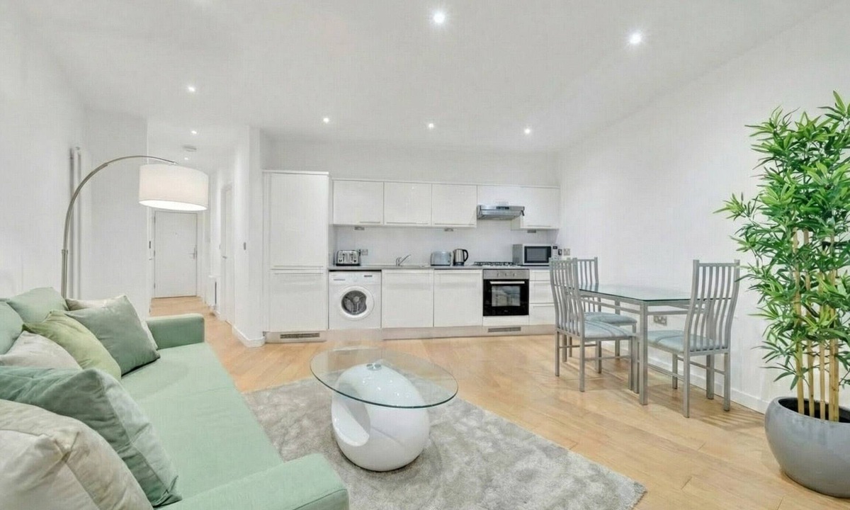 Camberwell Green Apartment | Modern Camberwell 1-Bedroom Apartment with Fast Links to Central London