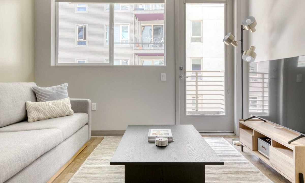 Little Tokyo Apartment | Modern Downtown 2BR w/ Pool, W/D & Gym, near 7th St Metro, by Blueground