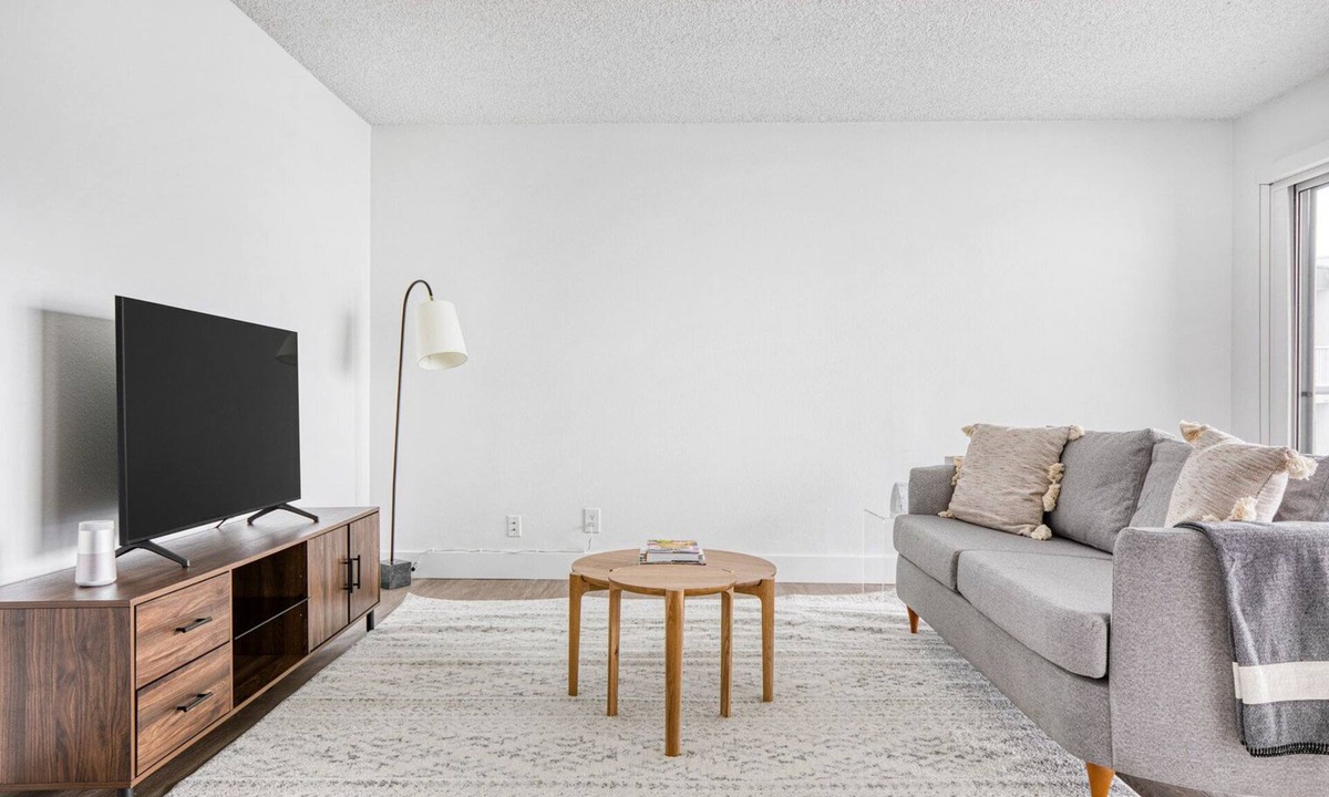 South Redondo Apartment | Modern Redondo Beach 1BR w/Pool, Gym & W/D, walk to Beach, by Blueground