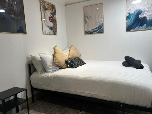 Camberwell Apartment | Modern Self-Contained Studio near Camberwell Green