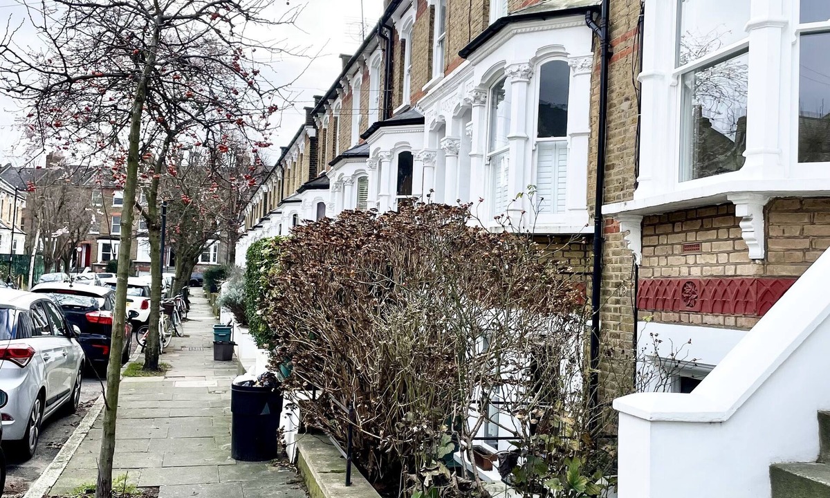 Dartmouth Park Apartment | Modern Town House Apartment, 1BDR & Garden, Emirates stadium & 10min kings Cross