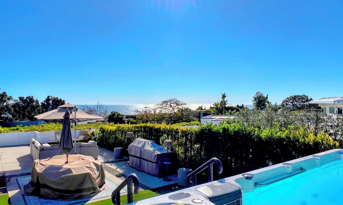 Monarch Beach House | Monarch Beach Mid Century Modern Coastal Home