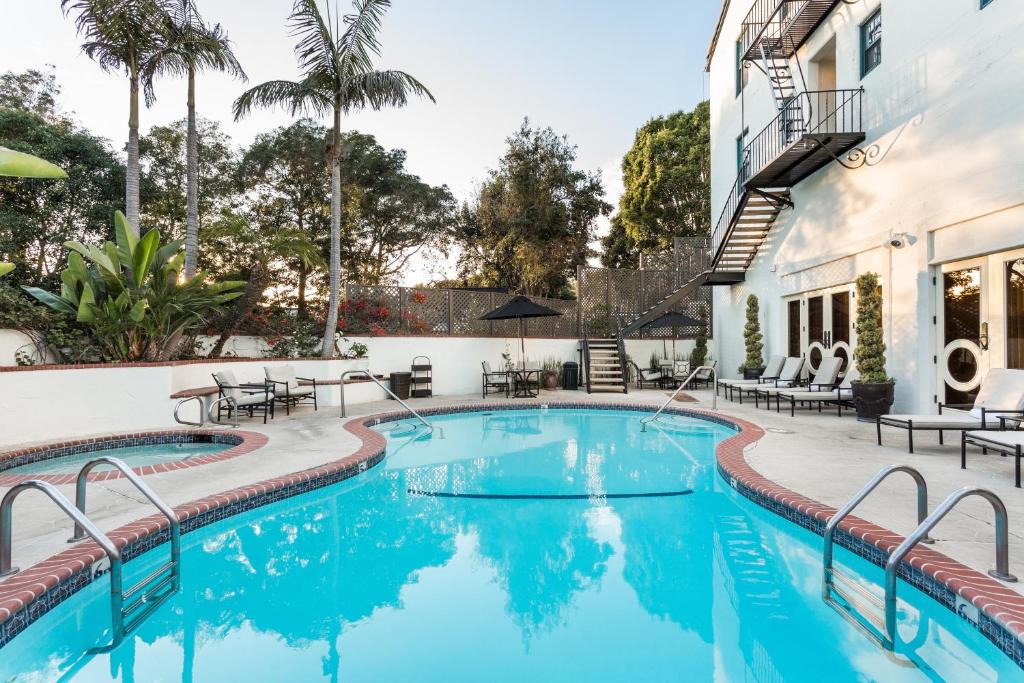 Montecito Hotel | Montecito Inn