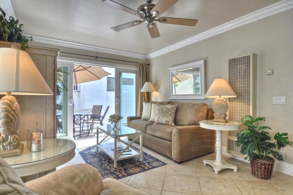 San Clemente Apartment | Monterey C