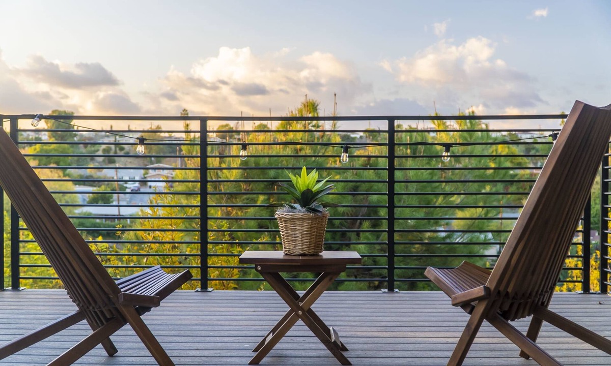 Monterey Park Apartment | Monterey Park Retreat: Spectacular Views & Comfort