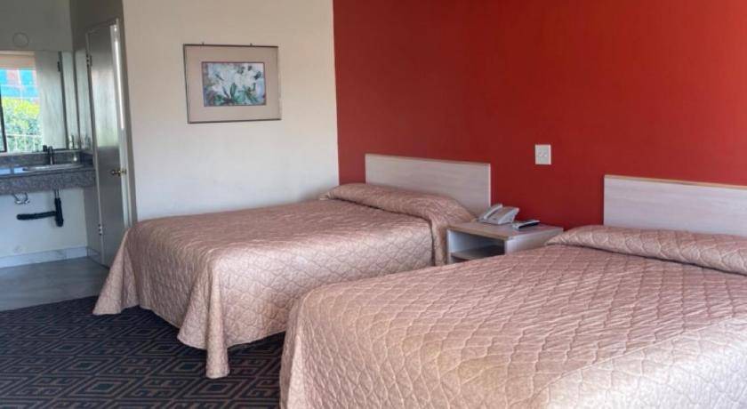 Vista Hotel | Motel ∙ 4 guests