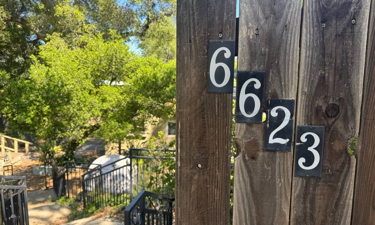 Simi Valley House | Mountain Oasis- 2-bedroom house with bridge nestled in the Santa Susanna knolls