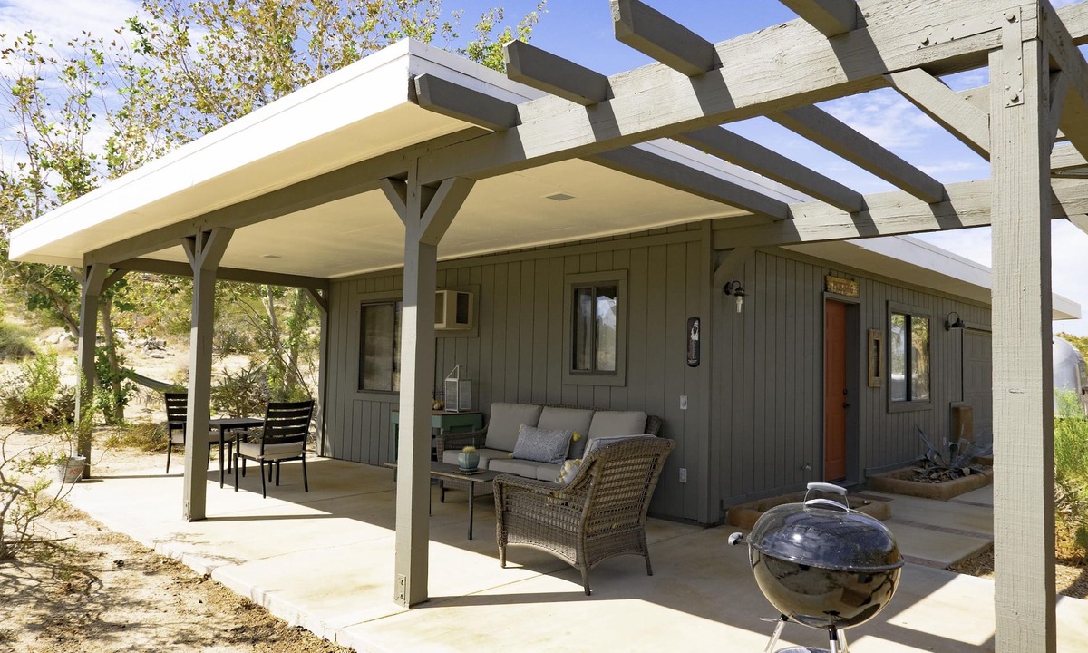 Panorama Heights House | Mustang cabin at Rattler Ranch in Joshua Tree