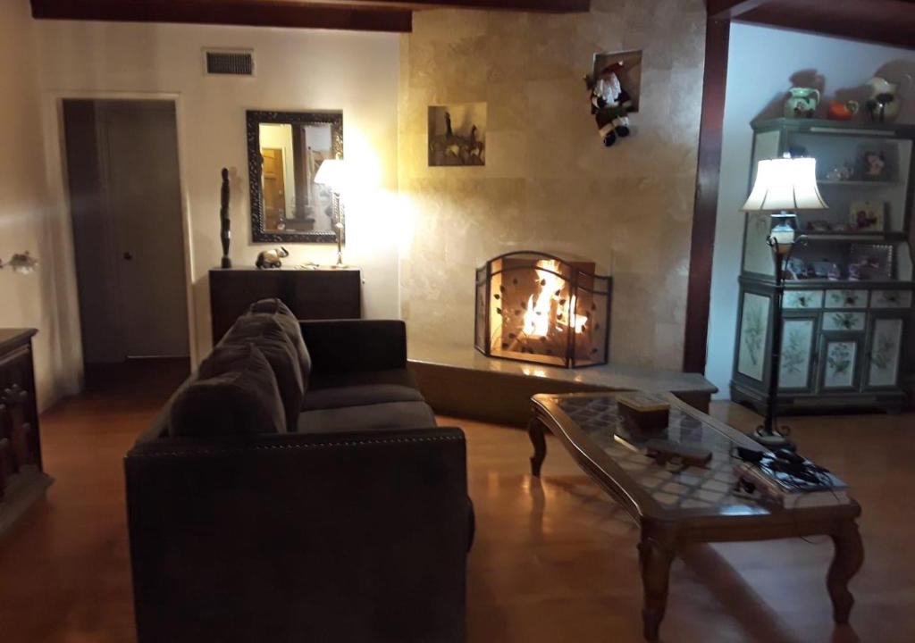 Tarzana Bed & Breakfast | Myriam