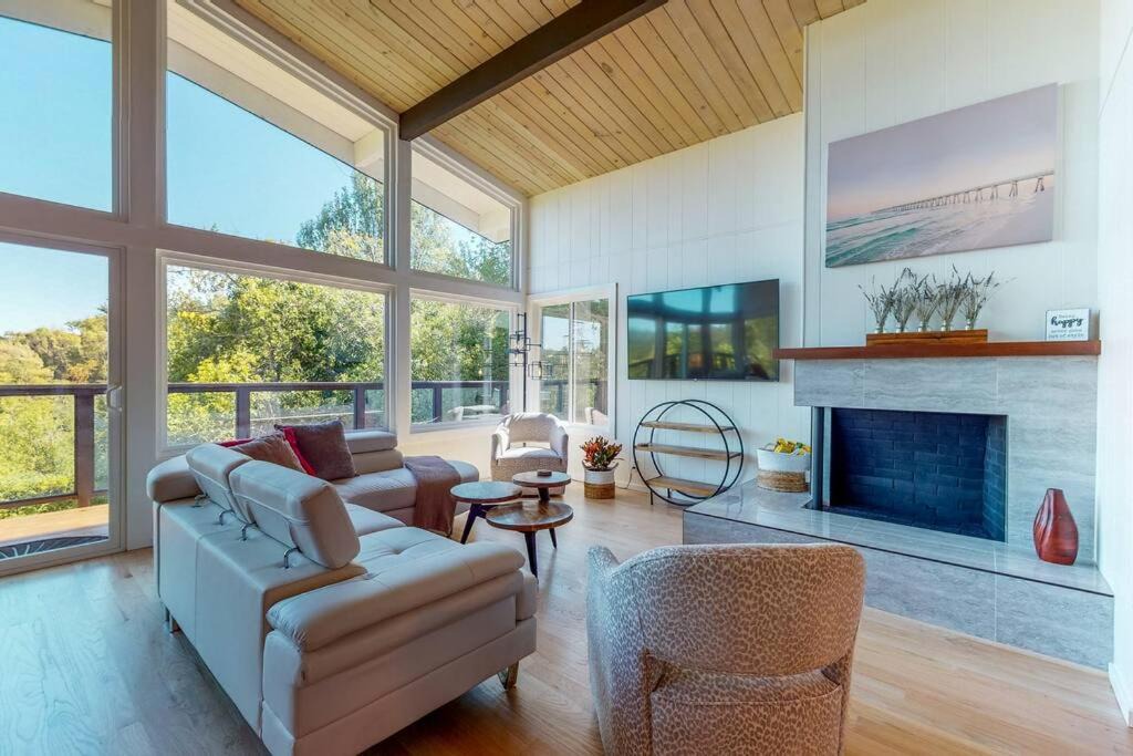 Tamalpais-Homestead Valley House | Nestled In The Trees Bay Area Best Hidden Gem