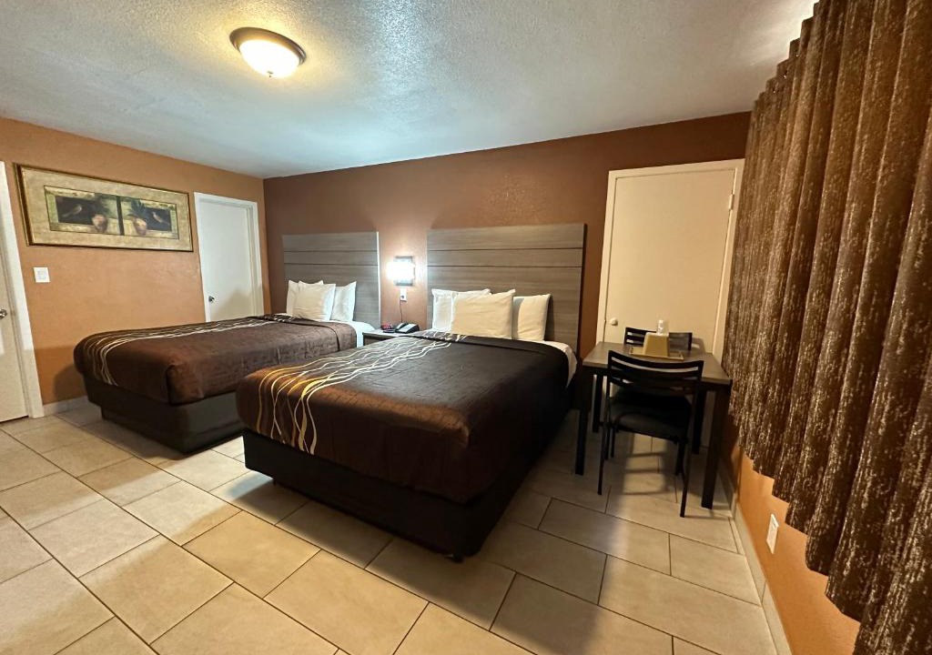 Victorville Hotel | New Corral Motel