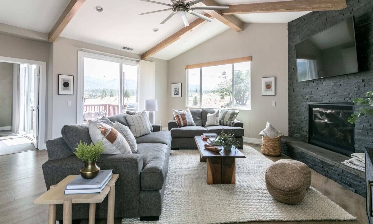 Big Bear House | NEW Luxury Getaway w/ Hot Tub / Moonridge by Here