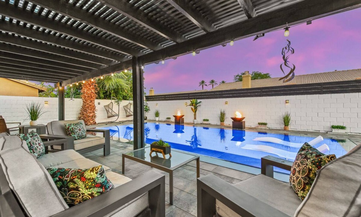 Coachella House | New Modern Desert Oasis Home w/Zero Edge Pool & Spa