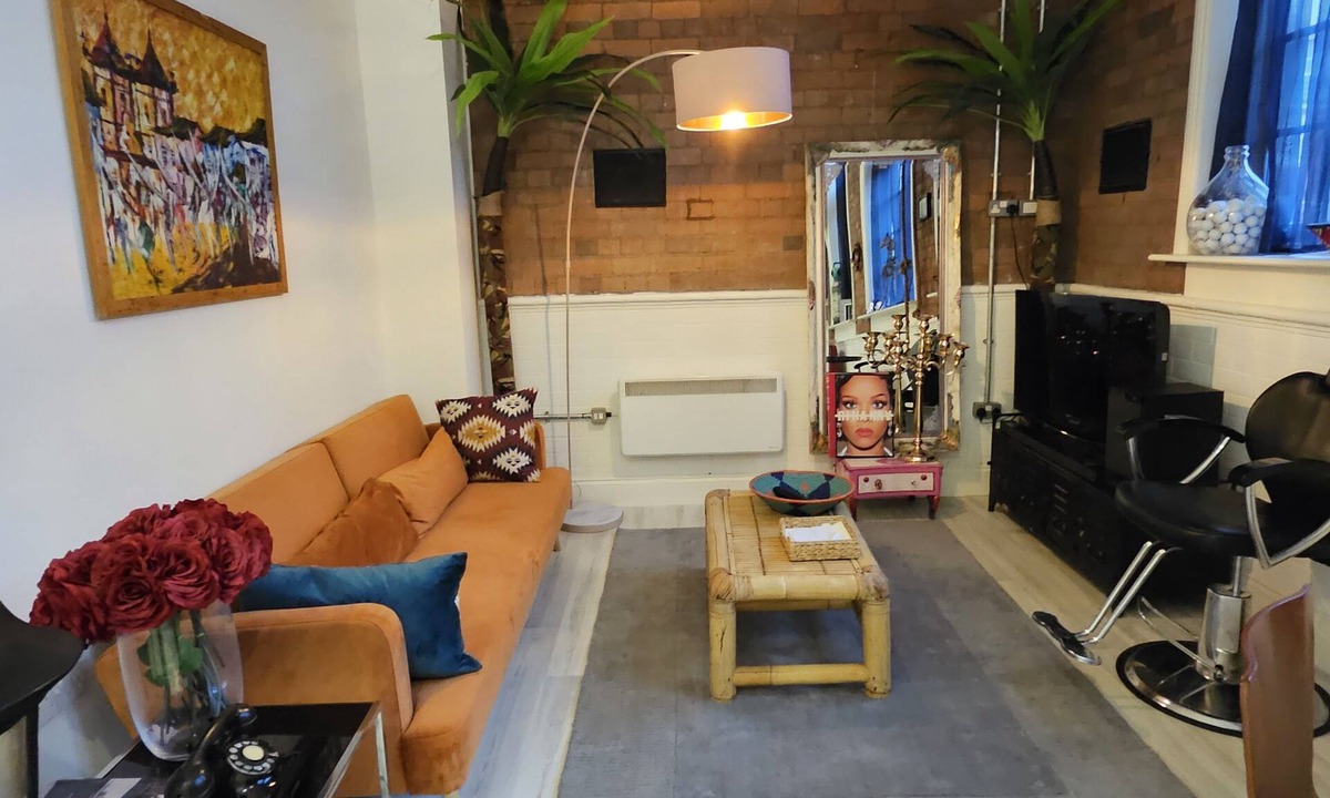 Smethwick Apartment | New York loft style apartment