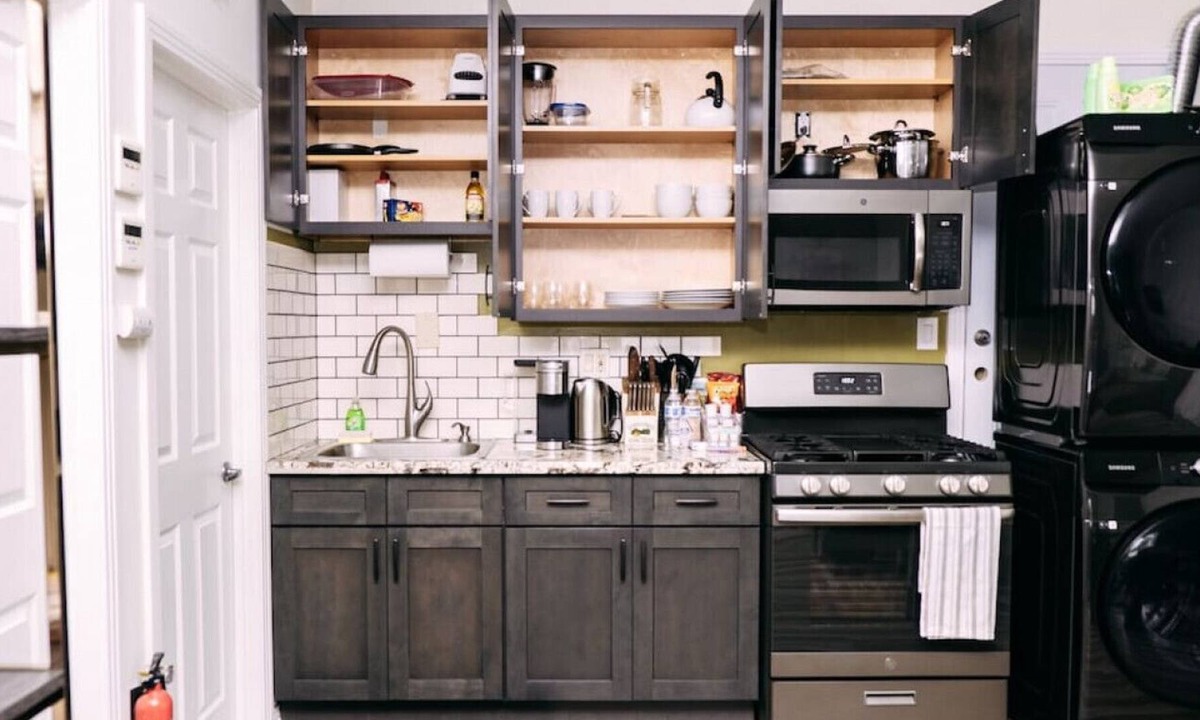NoHo Arts District House | NEWLY RENOVATED BEAUTIFUL 2-BEDROOM HOME WITH EVERYTHING! (p43)