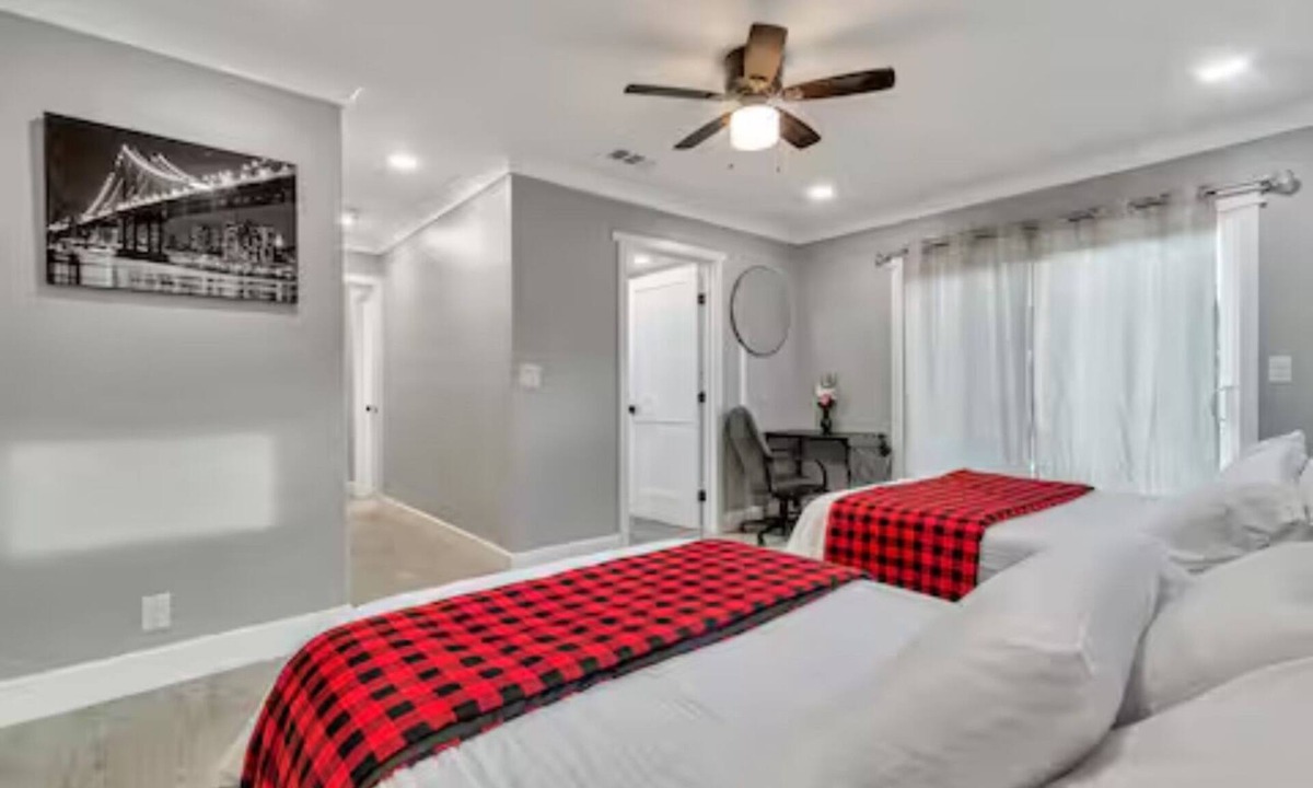 South San Jose House | nice house W/big kitchen safe/quiet neighborhood/ Free Wifi/Laundry/Parkings