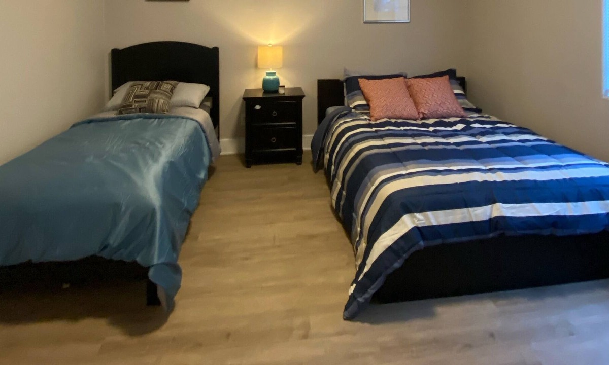 Fountain Valley House | Nice Modern Home Near Disneyland & Knotty Berry