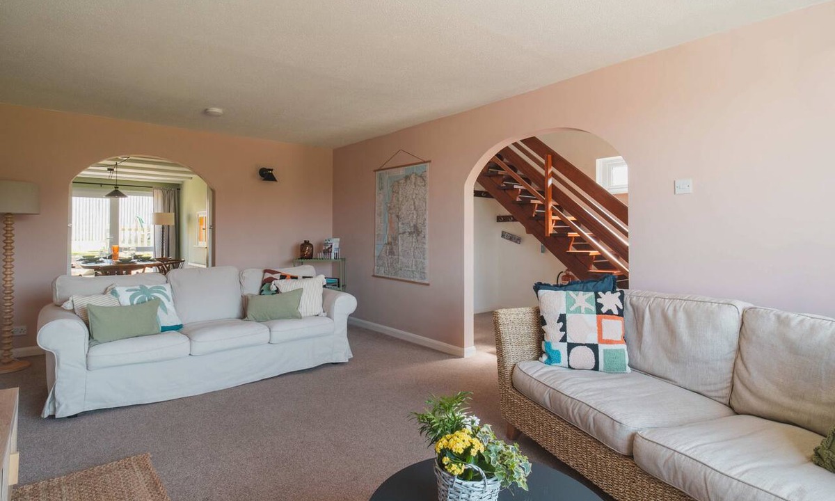 Croyde Cottage | Number 22 - a house that sleeps 7 guests in 5 bedrooms