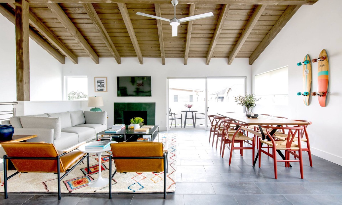 Santa Ana Heights House | O'Neill II by AvantStay | Coastal Paradise | Steps from Beach | Newly Renovated!