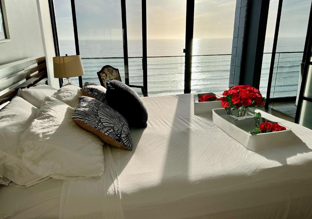 North Pacific Beach Apartment | Ocean View Luxury Condo Oceanfront and Pool