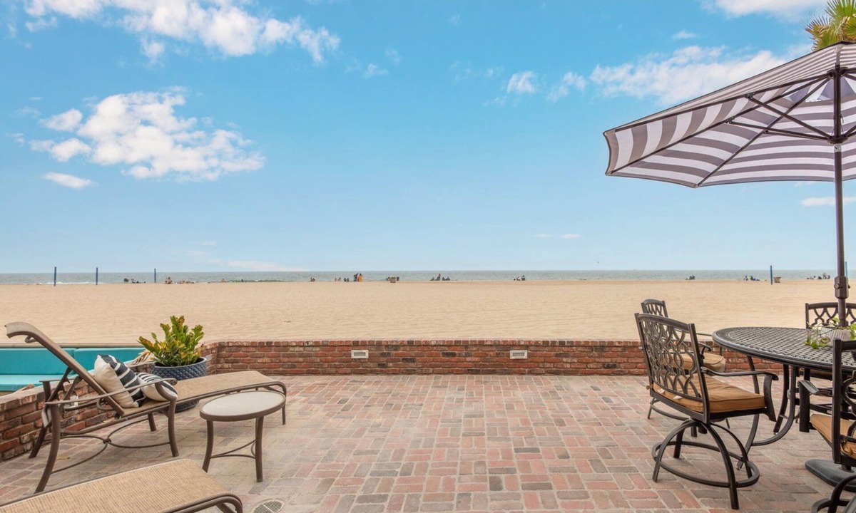 Santa Ana Heights House | Oceanfront Family-Friendly Newport Beach Duplex