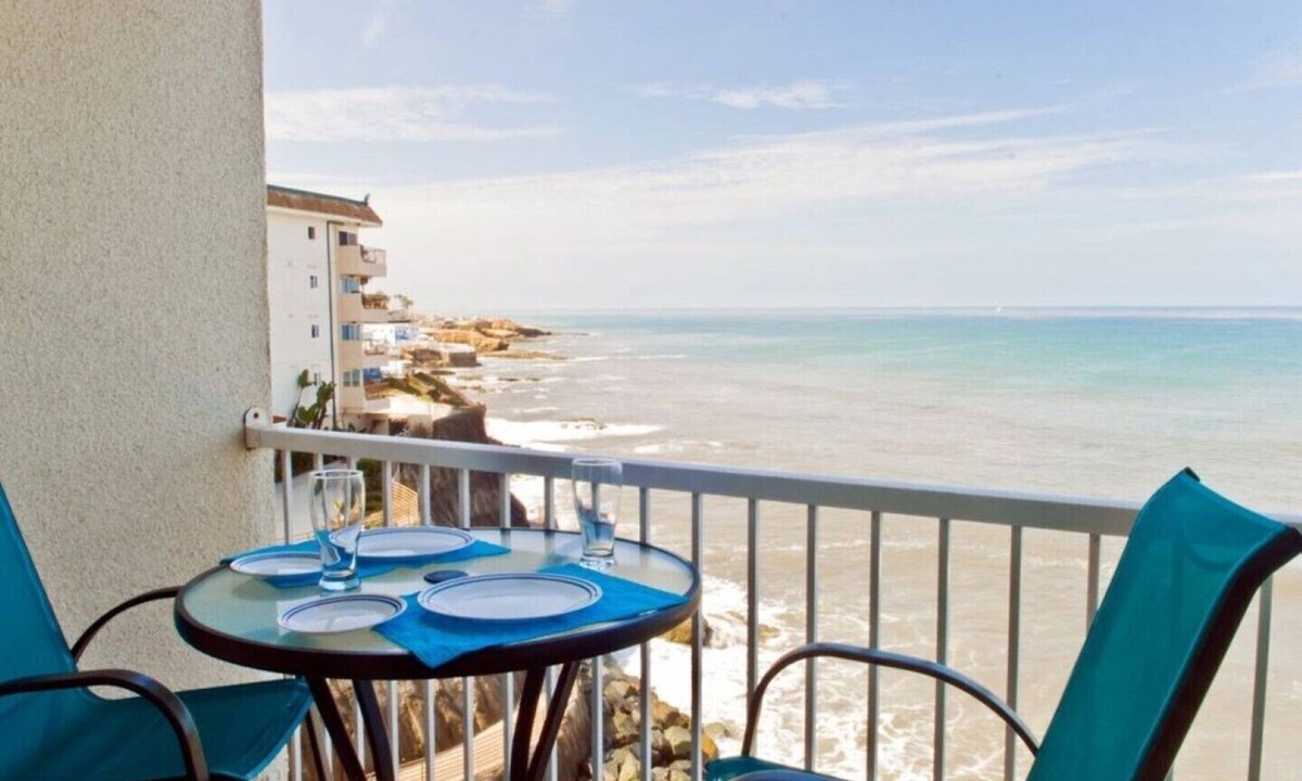 Ocean Beach Condo | Oceanfront on Sunset Cliffs! San Diego