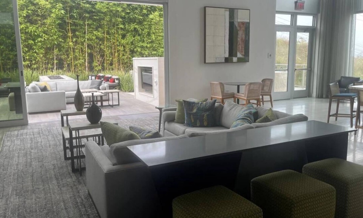 Westchester Apartment | Oceanside Loft