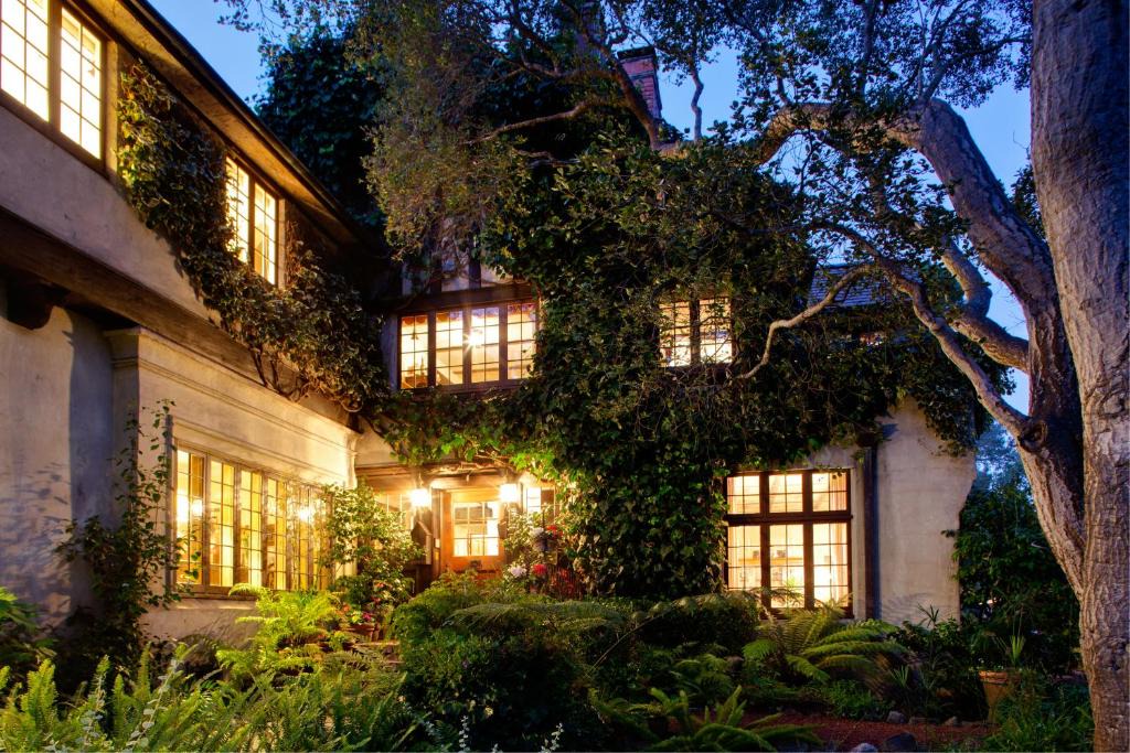 Monterey Bed & Breakfast | Old Monterey Inn