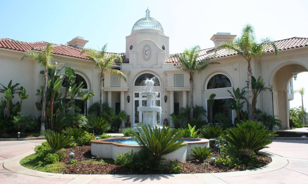 Orange House | Orange County Mansion