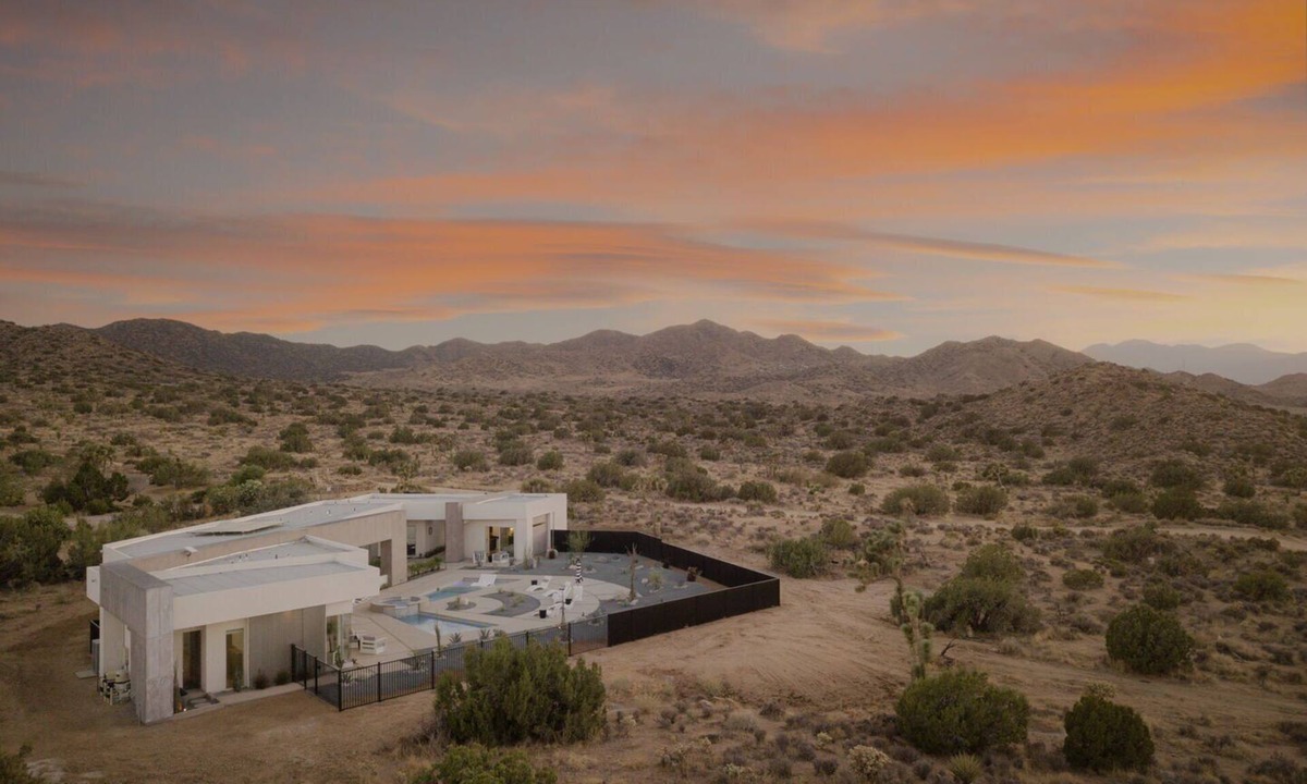 Yucca Valley House | Orchid by Fieldtrip | Architectural Estate w Pool, Spa, Game Room