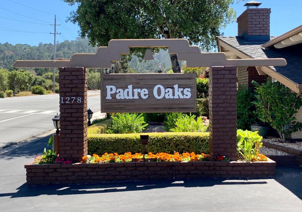 Munras Avenue Hotel | Padre Oaks