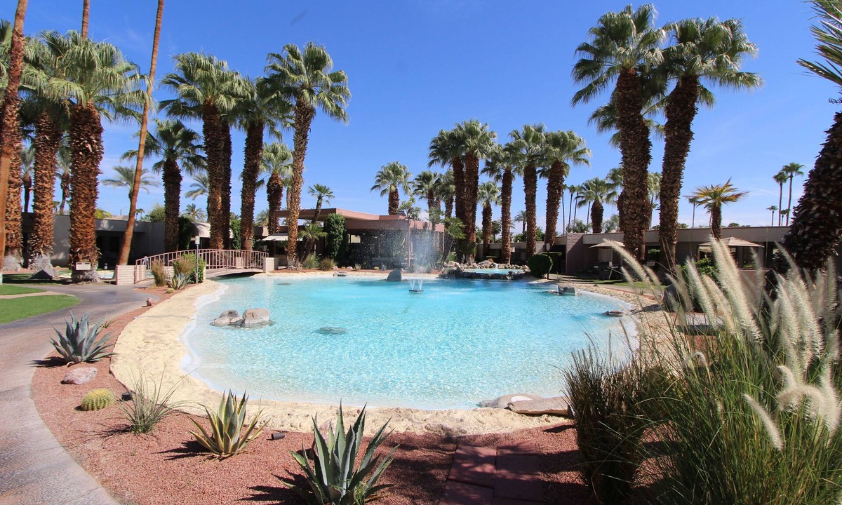 Araby Villa | Palm Springs Villa | Pool, Patio & Tennis