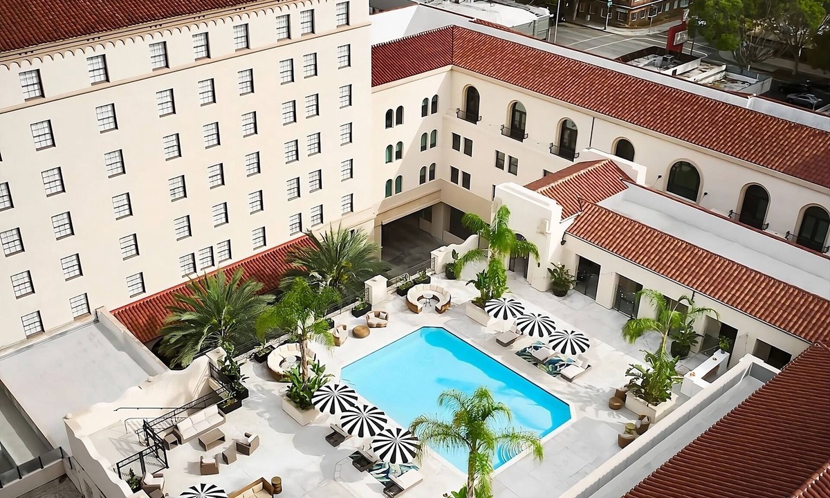 Pasadena Hotel | Pasadena Hotel & Pool, 3 Classic Accommodations, Pets -friendly Hotel!