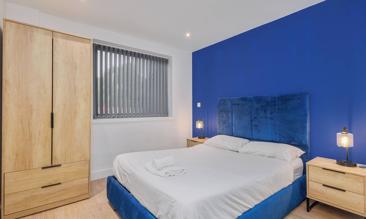 Bloxwich Apartment | Peaceful 1-bedroom apartment in charming Birmingham city center