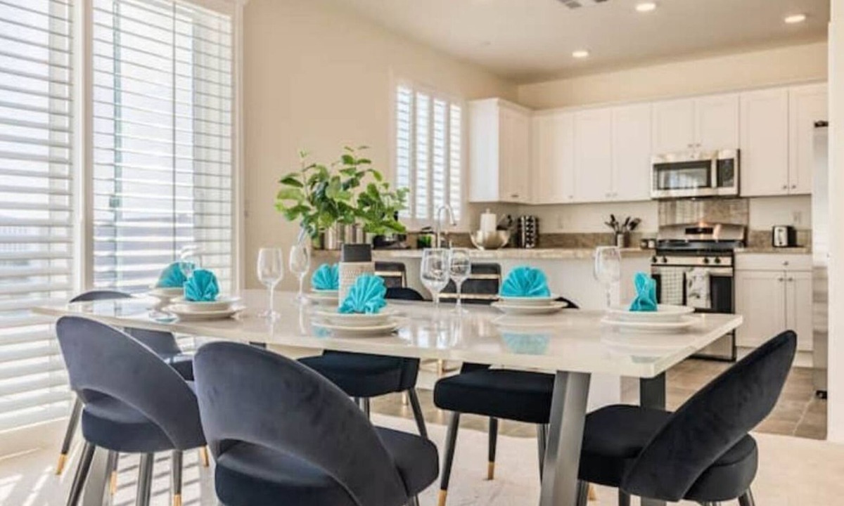 Jurupa Valley House | Peaceful 4BR Home With Mountain View