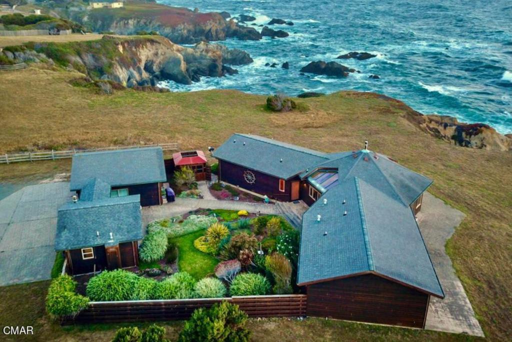 Fort Bragg House | Pelican House
