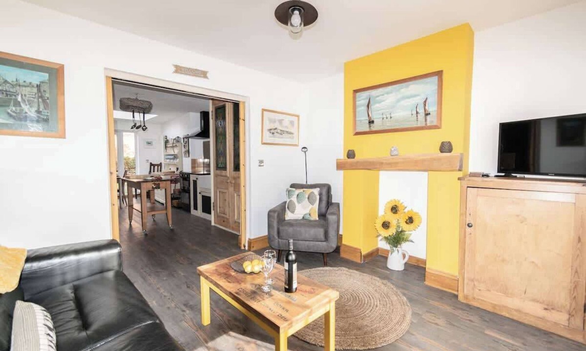 Fareham Cottage | Period 2BR Stunning Bright &Cosy Cottage w/Garden